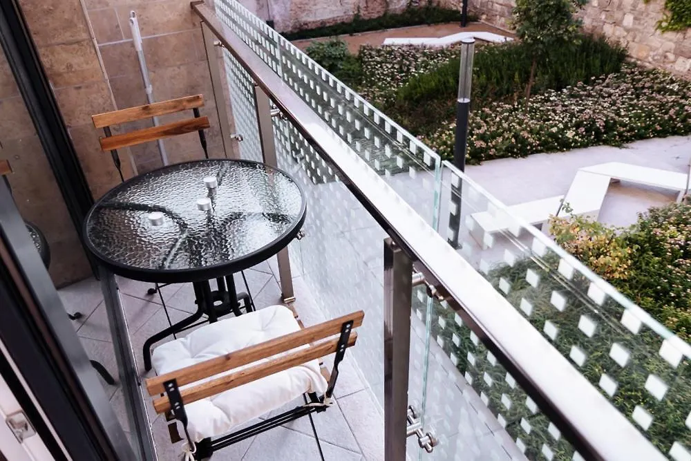 B 202, Apartments In The Heart Of The Jewish Quarter Budapest Hungary